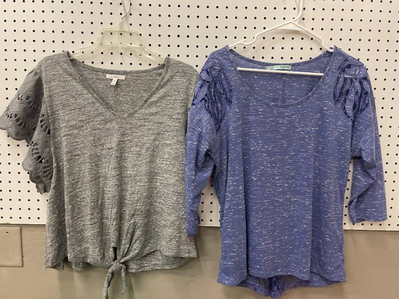 lot 49 image: 9 Piece Lot of Womens Tops Sweaters, 1 Cashmere, Size M L 