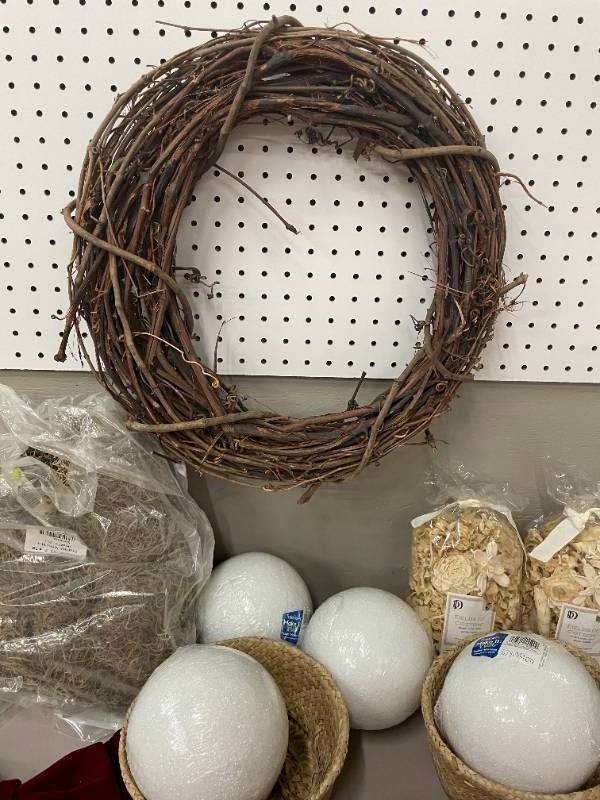 lot 46 image: Large Lot of Crafting Items