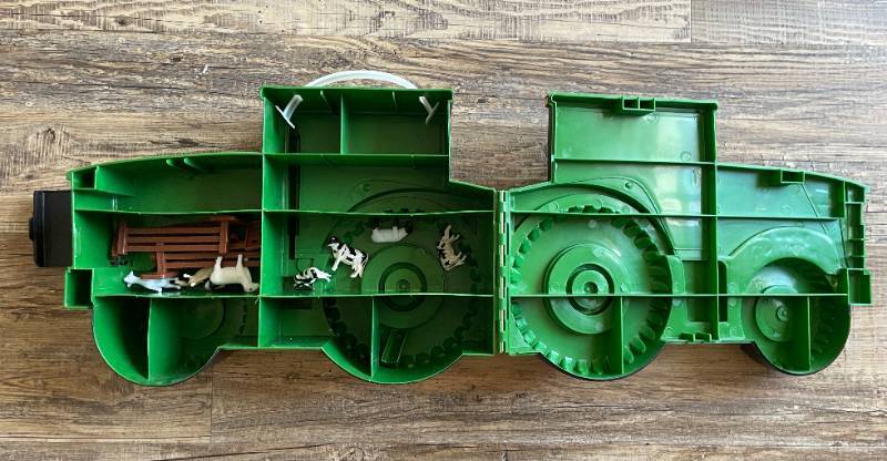 lot 88 image: John Deere Plastic Toy Storage Box