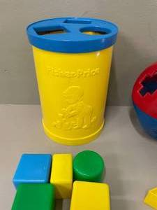 lot 33 image: Vintage Childrens Developmental Block Toys