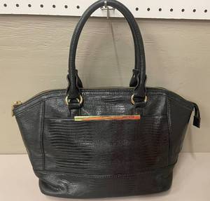 lot 39 image: Anne Klein Black Crocodile Handbag Purse