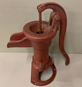 lot 1 image: Western Supply Company St Paul Vintage Water Pump