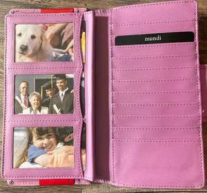 lot 38 image: Photoflips Organizer Wallet