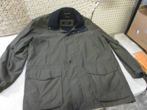 lot 45 image: (E-1) Claiborne Outerwear Coat Size...