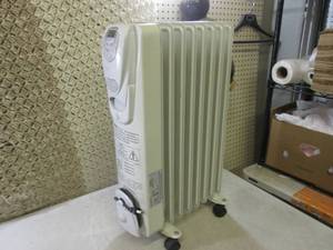 lot 80 image: (BS) Kenwood Electronic Heater Powe...