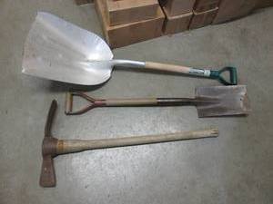 lot 81 image: (RMDR) 2 Shovels and Flat Pick...