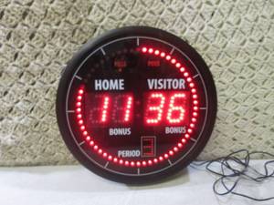 lot 88 image: (BS) 12 Electric LED Wall Clock Sc...