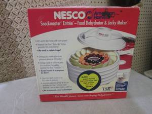 lot 116 image: (F-1) Nesco Snackmaster Entree Food...