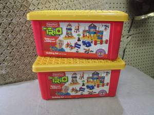 lot 122 image: (F-2) 2 Fisher-Price Trio Building ...