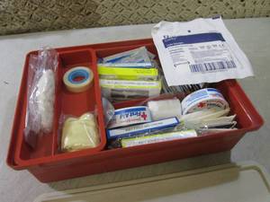 lot 174 image: (F-0) Vintage Tupperware Container ...