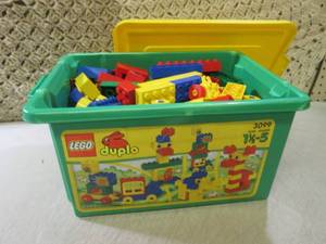 lot 180 image: (RM2) Legos Set ...