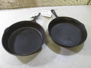 lot 181 image: (EW4) 2 8 Cast Iron Pans...