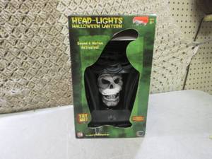 lot 202 image: (G-1) Head-Lights Halloween Lantern...