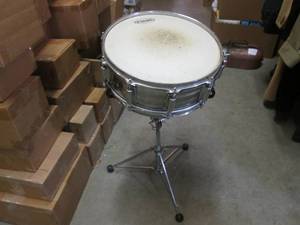 lot 260 image: (RM1) Tama ImperialStar 14x6 Snare ...
