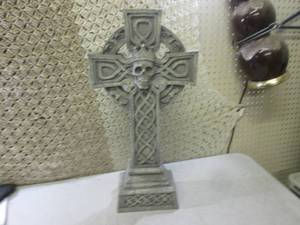 lot 264 image: (FS) Large Halloween Cross Tombston...
