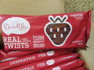 lot 273 image: (C-2) 8 Packs of Strawberry Twists ...