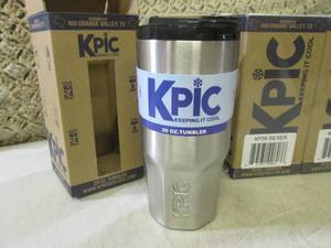 lot 322 image: (EC1) Lot of 6 - 20 ounce K Pic Dou...