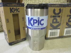 lot 323 image: (EC1) Lot of 6 - 20 ounce K Pic Dou...