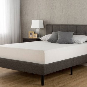 lot 104 image: Zinus Sleep Master 12 Green Tea Memory Foam Mattress with 3 Aircool Foam - Full, AZ-BTCM-12F.