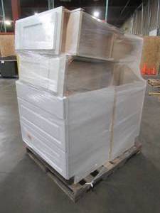 lot 258 image: WHOLESALE MIXED PALLET OF MISCELLANEOUS KITCHEN CABINETS IN NEED OF REPAIR