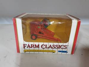Ertl Farm Classics Allis-Chalmers Roto Bailer Die Cast New In Box