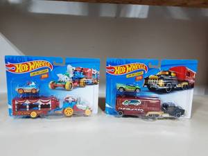 2-Hot Wheels Combo Sets Crusion Illusion & Carnival Steamer