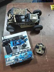 2-R.C. Quad RunnersDune Buggies