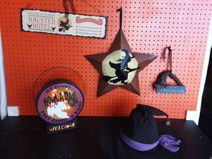 lot 7 image: MusicalAnimatedWearable Witch Hat, Lighted Halloween Sign & Other Decor