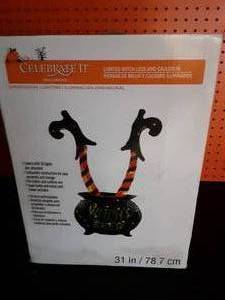 lot 10 image: 31 Witches Brew Cauldron With Witch Legs