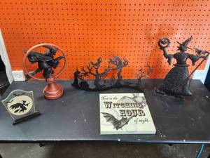 lot 31 image: Black Glittery Witches & Decor