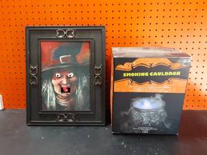 lot 33 image: Motion Activated Picture (Talks, Eyeballs & Tongue Pop Out) & Smoking Cauldron