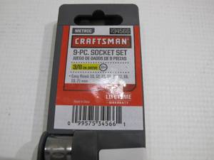 lot 844 image: Craftsman 9 Piece Metric Socket Set - 38 Drive - New