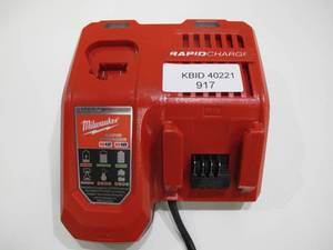 lot 917 image: Milwaukee 48-59-1808 M12 M18 Rapid Battery Charger