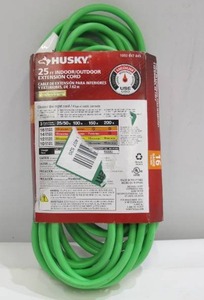lot 921 image: Husky 25-Foot IndoorOutdoor Extension Cord 13 Amp 125V