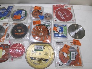 lot 952 image: Lot of 15 Assorted Saw Blades - Diablo, Ridgid, Avanti - 4-12 Inches