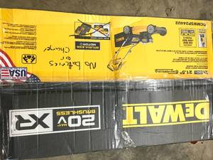 lot 40 image: 21.5 in. 20-Volt MAX Lithium-Ion Cordless Walk Behind Self Propelled Mower by DEWALT No Battery and Charger See Pictures