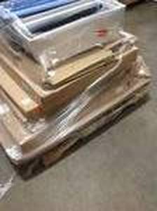 lot 12 image: Pallet of Home Decor Items Most in like new condition Open Boxes See Pictures