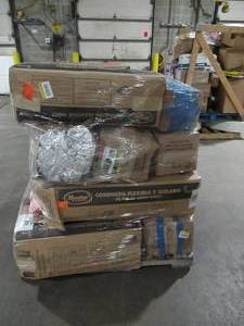 lot 11 image: Customer Returns insulation for various hvac venting and piping