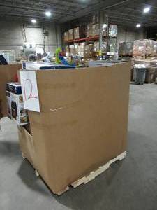 lot 12 image: Customer Returns - high damagesalvage rate