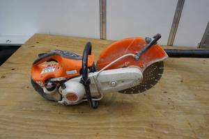 Stihl Model TS420 Power Concrete Chop Saw With Blade