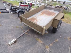 lot 2 image: 4 x 6 Trailer