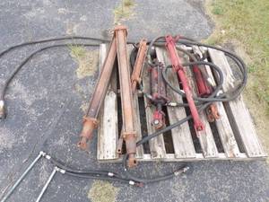 lot 111 image: Hydraulic Cylinders