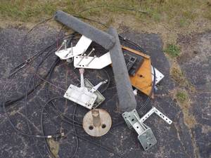 lot 112 image: Boat Trailer Parts and Boat Parts