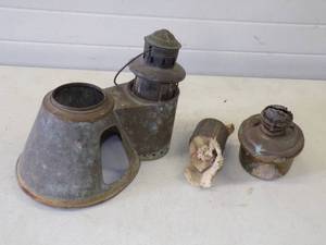 lot 149 image: Vintage Ship Lantern  Light and parts