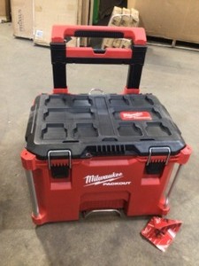lot 4 image: Milwaukee PACKOUT 22 in. Rolling Tool Box