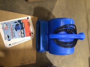 lot 26 image: B-Air 14 HP Air Mover Blower Fan for Water Damage Restoration Carpet Dryer Floor Home and Plumbing Use in Blue
