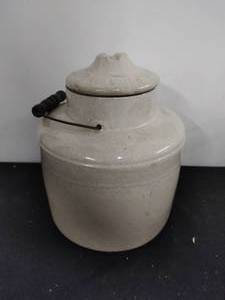 Ceramic Urn with Lid