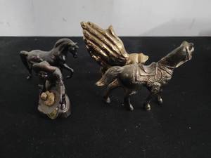 Assorted Cast Metal Dcor