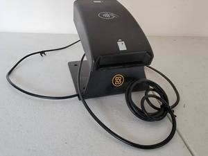lot 39 image: Working Credit Card Terminal