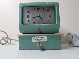 lot 92 image: Vintage Calibrated Automatic Time Clock (Valued $400)